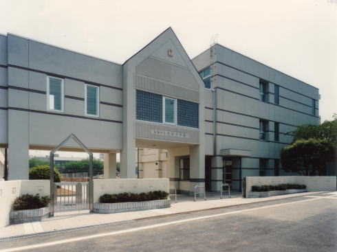 綾瀬市立早園小学校